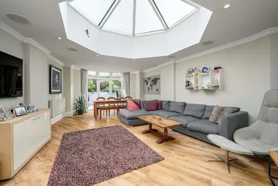 Image de Elegant 3-Bedroom Flat in Edinburgh’s West End