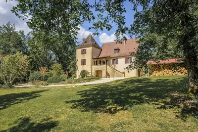 Image de Rosepeche, a villa with castle allure