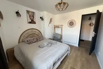 Image de L’Oasis Africaine, 2-4p