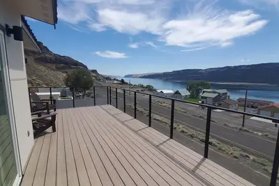 Image de Lux 3 bdrm/3 bath sleeps 8 in George, Wa near Gorge Amphitheater & Wine Country