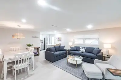 Image de B18 - Chase the Tides, Catch the Views