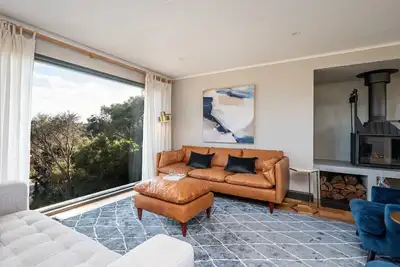 Image de Capeviews on Higgins with separate Studio