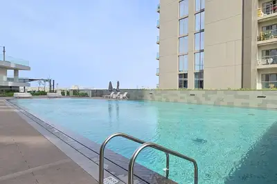 Image de Vogue| Modern In Jvc With Balcony | Pool & Gym