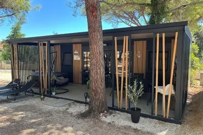 Image de Tj Escape - Mobile Home With Hot Tub And Terrace