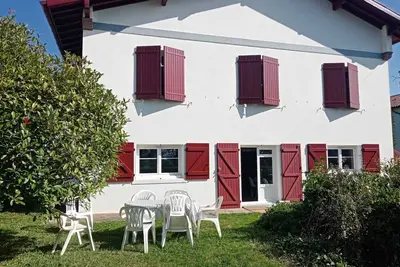 Image de Proche du centre et des plages! Appartement rénové, idéal pour les familles.