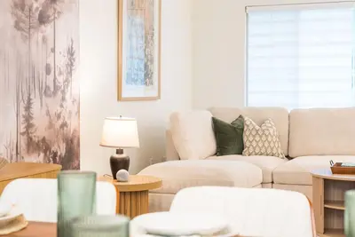 Image de Remodeled 4br Home w/Game Room & Backyard Deck