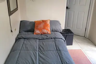 Image de Charming studio in Mandeville for a relaxing getaway. Likle but wi tallawah