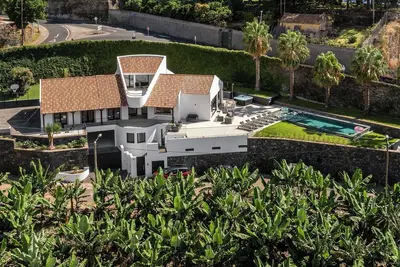 Image de Villa de jardin - Retraite de luxe avec piscine et vues