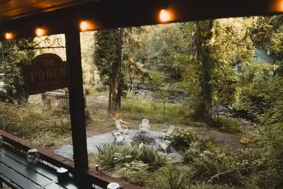 Image de Brand New Cabin on Big Creek 5 mi to Mt Rainier Np