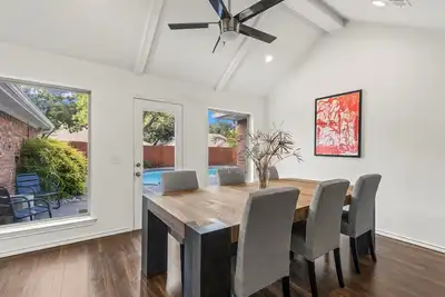 Image de Plano Oasis 3br | Pool, Pets, Fenced Yard