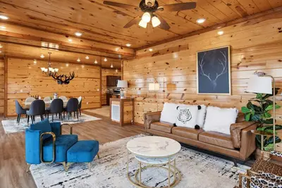 Image de 4br Retreat - Private Pool & Theater Near Pigeon Forge