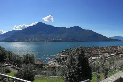 Image de Casa Osmanto H: A cozy and welcoming apartment situated at a short distance from the shores of Lake Como, with Free Wi-Fi.