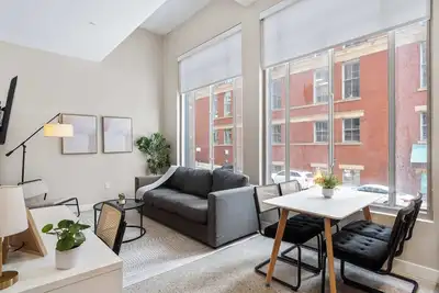 Image de Spacious 2br CozySuites Otr Downtown #10