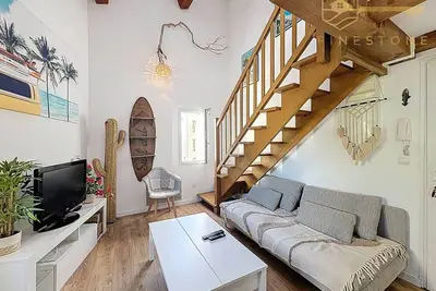 Image de Appartement 2 pièces au cœur de St Cyr sur Mer avec parking