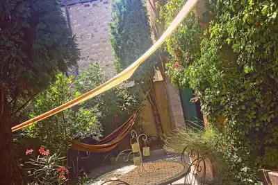 Image de La maison près de la Fontaine. Spa intérieur. Idéal familles avec jeunes enfants