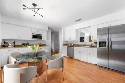 Image de Elevated Austin Escape | 4br + Pool
