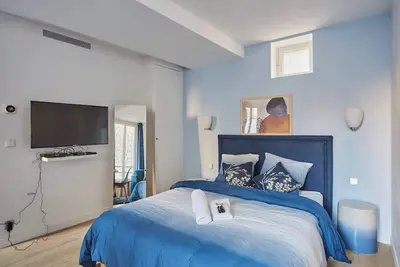 Image de Studio élégant et confortable – Perreire