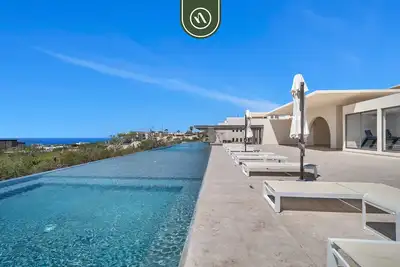 Image de Stunning 2 Br Condo - Pool with Ocean Views