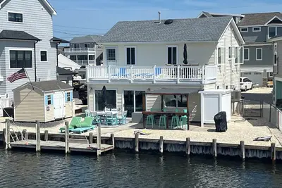 Image de Lagoon Getaway 2 Bedroom - 3min to Lbi