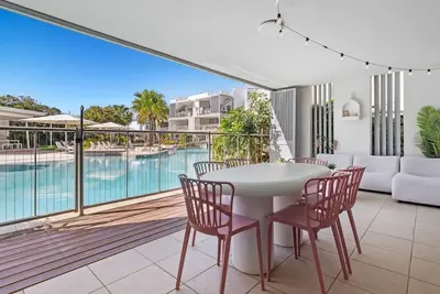 Image de Drift 3 South with Swim-Up Balcony