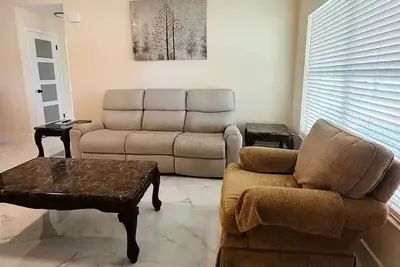 Image de The 98 House Minutes from Wec, Obs, Fast & Hits. Located off of W Hwy 40!