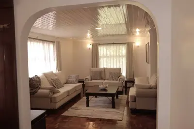 Image de Luxury 5br Bungalow with Private Pool near Jkia – Greenpark, Athi River