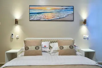 Image de Westwood Residences all five units