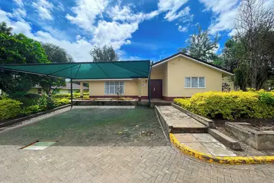 Image de Fancy 5br Bungalow with Private Pool near Jkia – Greenpark, Athi River