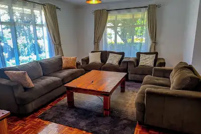 Image de Stylish 5br Bungalow with Private Pool near Jkia – Greenpark, Athi River
