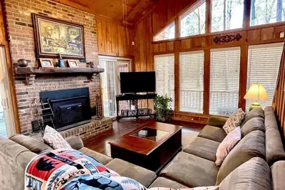 Image de Surprise Valley - 3/2 Pickwick Lake Cabin - no pet fee