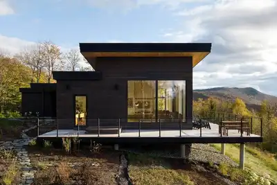 Image de Sky Zen - Ridgeline Retreat