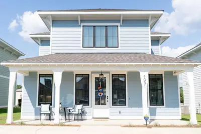 Image de Large Auburn Getaway • Next to Vet School