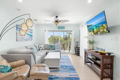 Image de SeaShells of Sanibel Unit 37 – Now Ready for Your Island Getaway!