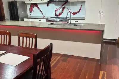 Image de Charming 3-bedroom cottage with Ac in Torbanlea