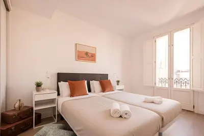 Image de Acomodis Apartments - Nice 6-Bedroom GroupFlat 4-Baths Old Town Barcelona max 12