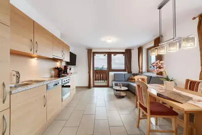 Image de Appartement 'Adlerhorst' avec vue sur la montagne, jardin commun et Wi-Fi