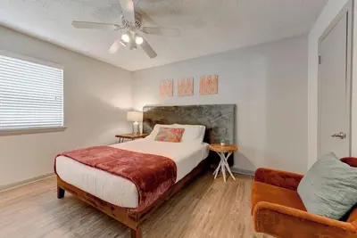 Image de Cozy apartment w/pool, patio & pet-friendly