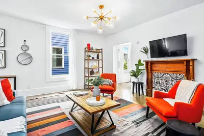 Image de Stylish and Historic 2-Bedroom Oasis next to the Beltline