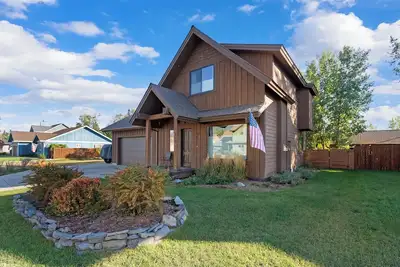 Image de Modern Mountain Home in the Heart of Whitefish with Big Mountain Views