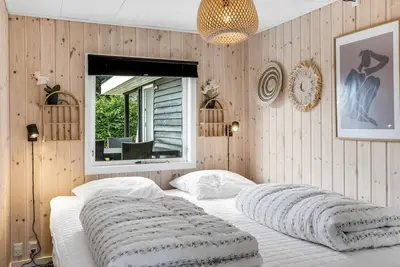 Image de \"Adia\" - 500m from the sea by Interhome