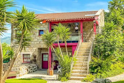 Image de Grande Maison à Amares | Groupes, Familles, Réunions