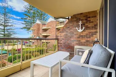 Image de Step out to the Beach