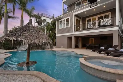 Image de Harbor Haven! Pool with with water slide! Sleeps 14!