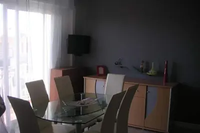 Image de 1 Bedroom Apartment with Security, Sports and Fireplace