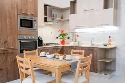 Image de GuestHost - Station & Polyclinic Apartment