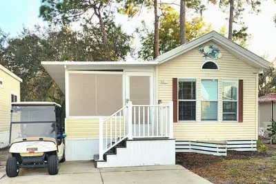 Image de Family cottage with private backyard