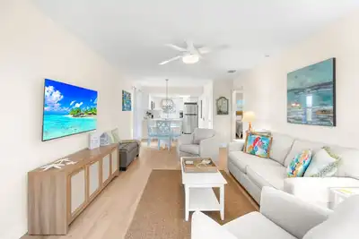 Image de Now Available – Seashells of Sanibel Unit 27- All New Two Bedroom Two Bathroom