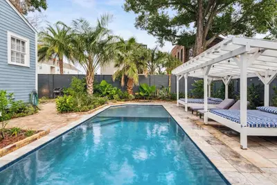 Image de Victorian Villa w Heated Pool & Hot Tub 5br|6ba