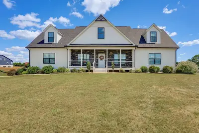 Image de Lake Anna Retreat w/ Boat Slip | Sleeps 15