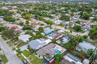 Image de Stunning Heated Pool Home Retreat Hollywood